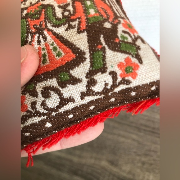 Vtg Scandinavian Folk Art Embroidered Pin Cushion - Picture 4 of 10